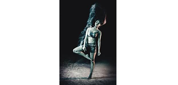 AI girl dance TikTok