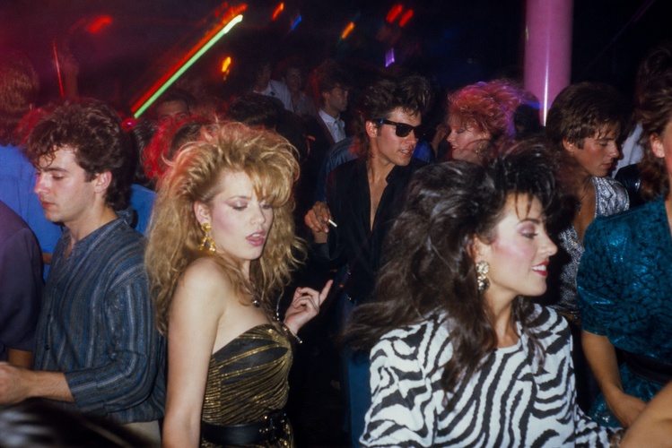 1980s nightclub