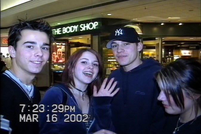 videocámara centro comercial y2k