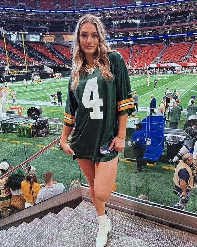 sporty game day ai baddie outfits
