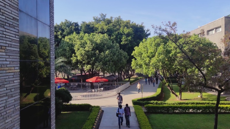 campus vlog video